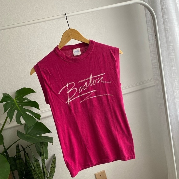 Vintage 80βs Pink  βBostonβ Graphic Top 80βs - Picture 1 of 5
